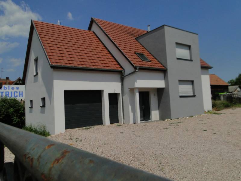 Construction d'une maison neuve individuelle de 130m2 avec jardin pour la mise en location à Hindisheim